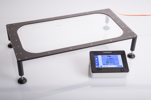 Glass table for stereomicroscopes